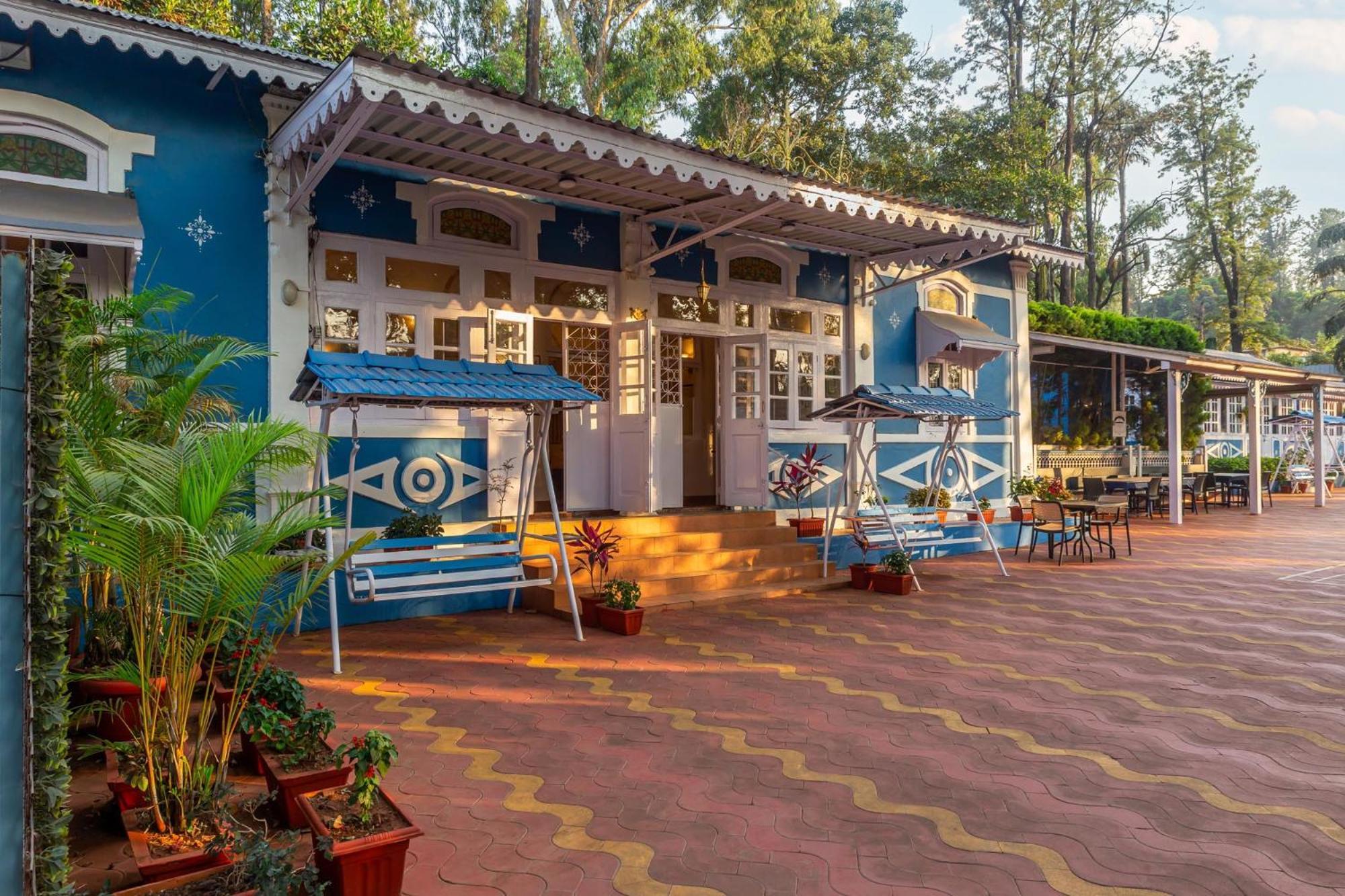 Il Palazzo Villas Panchgani Exteriör bild