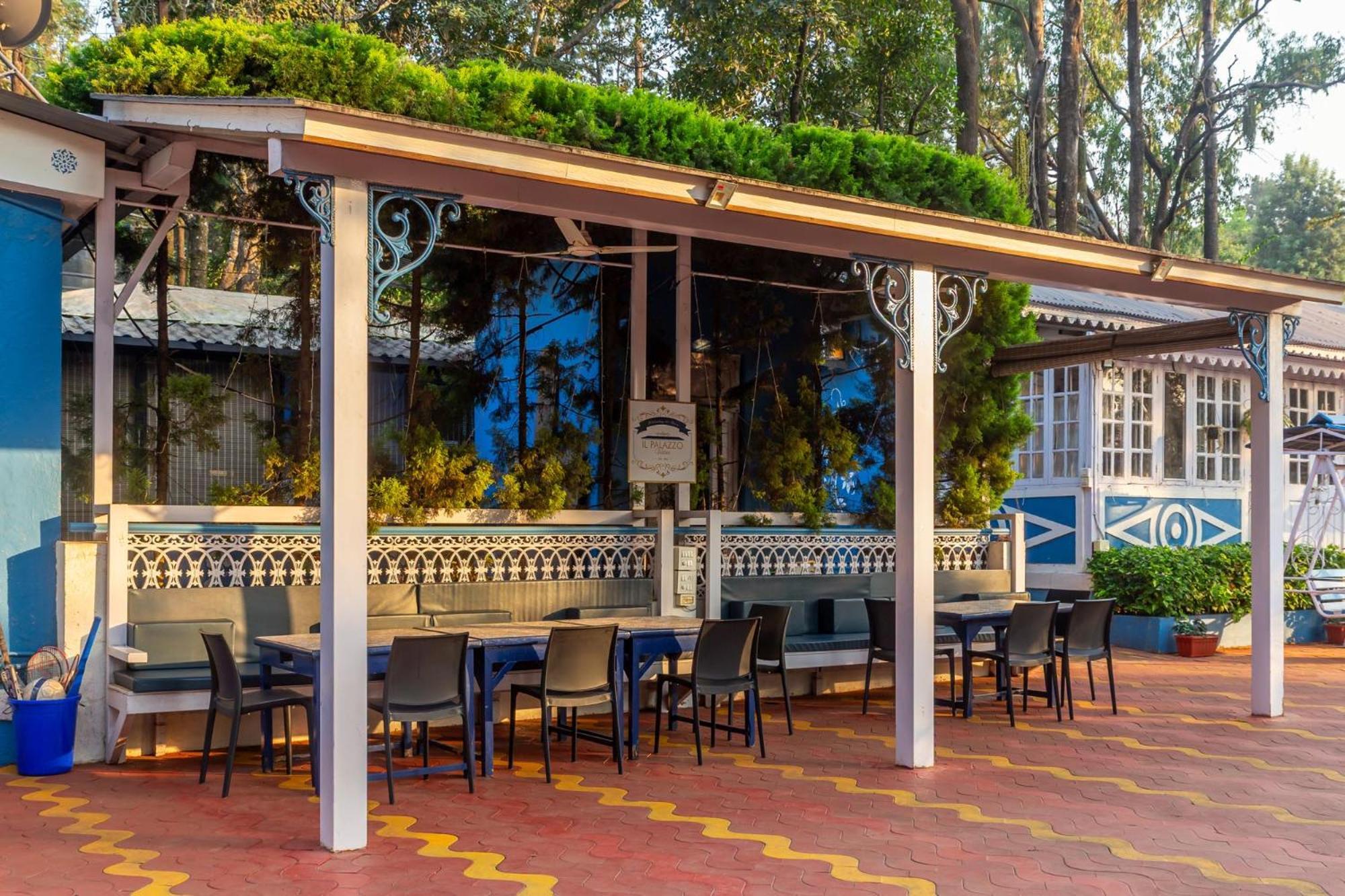 Il Palazzo Villas Panchgani Exteriör bild