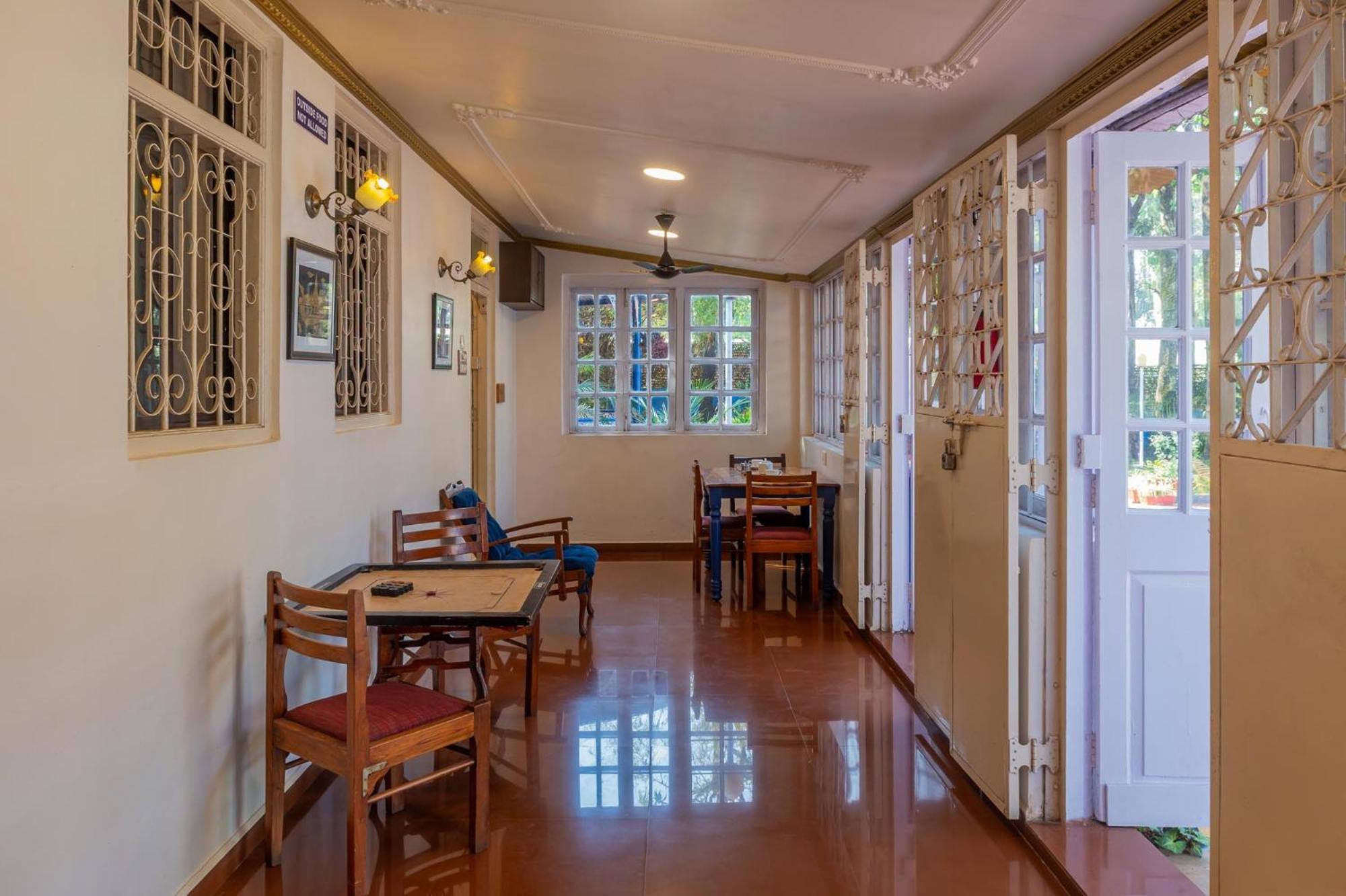 Il Palazzo Villas Panchgani Exteriör bild