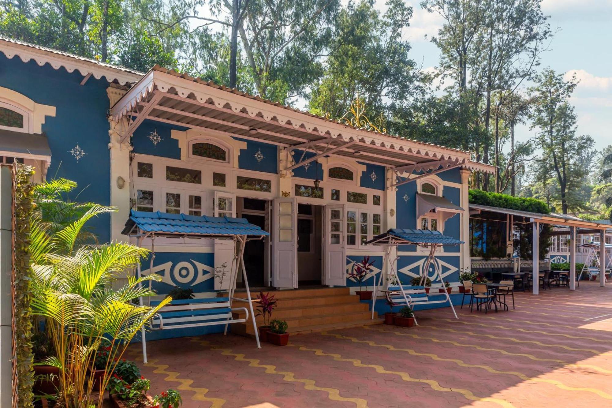 Il Palazzo Villas Panchgani Exteriör bild