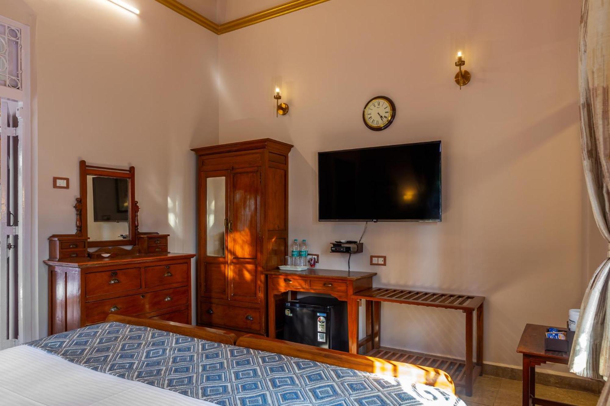 Il Palazzo Villas Panchgani Exteriör bild